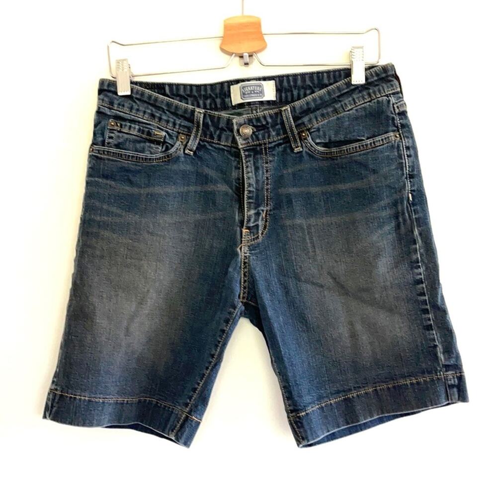 LEVI's Signature blue denim jean shorts size 10